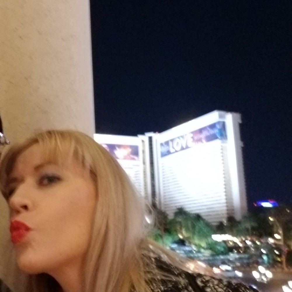 Meet your Posher, Lindsey